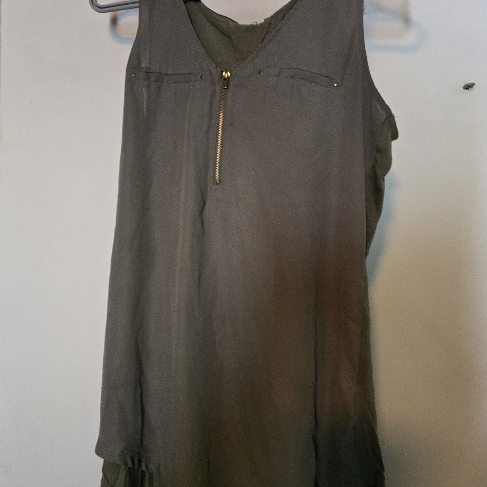 Ardene Gray Ruffled Sleeveless V-Neck Blouse